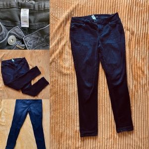 Maurice’s size lg black jegging